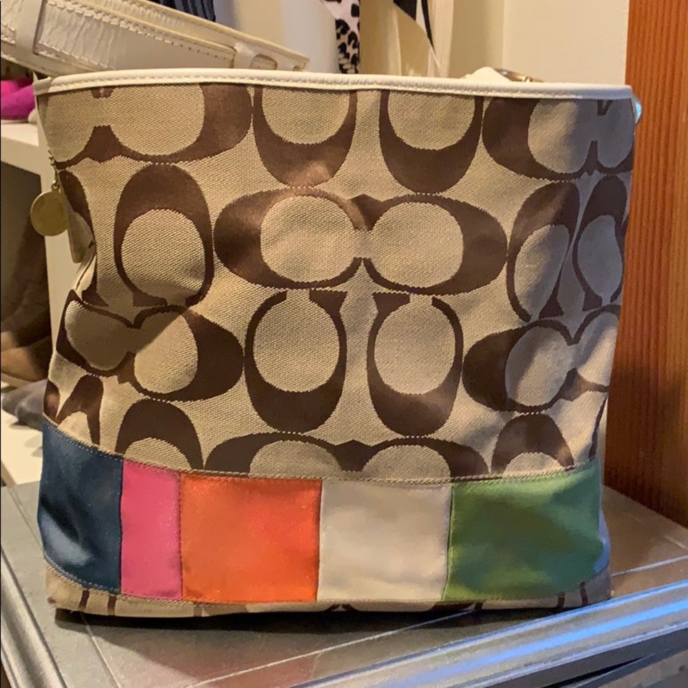 Coach purse - Picture 3 of 6